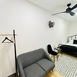 Center 3 Bedroom Flat Next To Avenida Liberdade