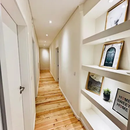Center 3 Bedroom Flat Next To Avenida Liberdade Appartement *