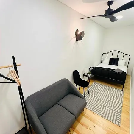 Center 3 Bedroom Flat Next To Avenida Liberdade * 리스본