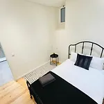 Apartment Center 3 Bedroom Flat Next To Avenida Liberdade