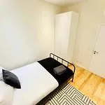 Apartment Center 3 Bedroom Flat Next To Avenida Liberdade *