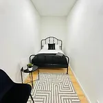 Apartment Center 3 Bedroom Flat Next To Avenida Liberdade Lisbon