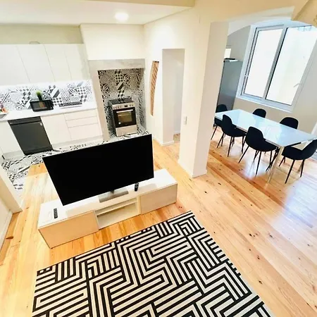 Apartment Center 3 Bedroom Flat Next To Avenida Liberdade